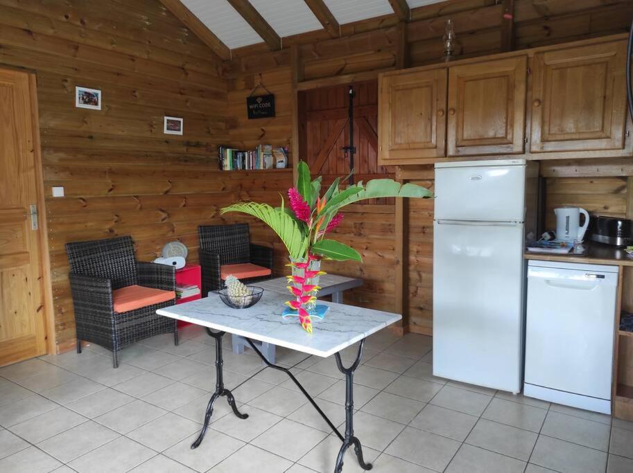 Le Tri Haut De Bellevue - Bungalow Heliconia Pointe-Noire Eksteriør billede